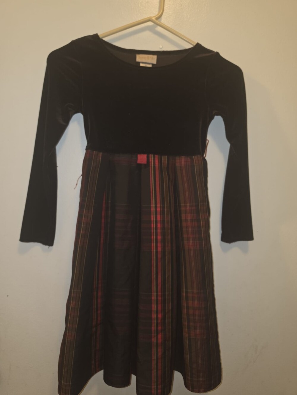 Girls Velvet Bodice Plaid Skirt Formal Dress - Black and Red